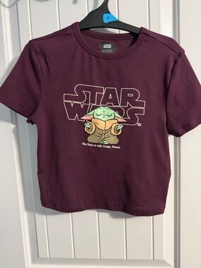 Star Wars Kids T-Shirt with Grogu Graphic - Maroon